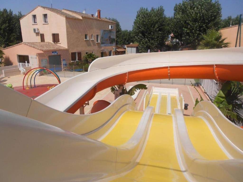 Camping Les Sables Du Midi Hotel Valras-Plage Bagian luar foto