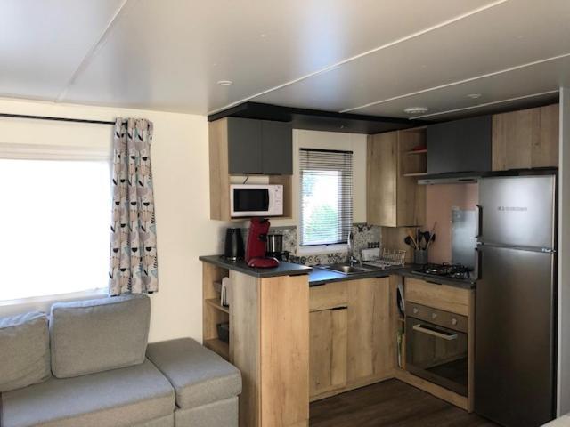 Camping Les Sables Du Midi Hotel Valras-Plage Bagian luar foto