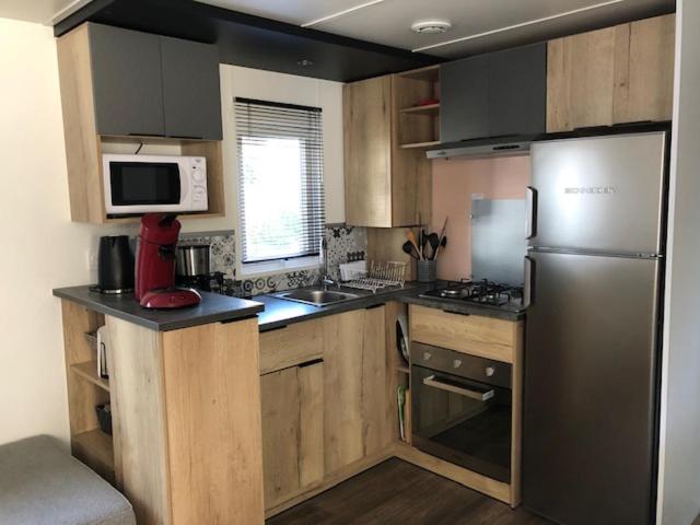 Camping Les Sables Du Midi Hotel Valras-Plage Bagian luar foto